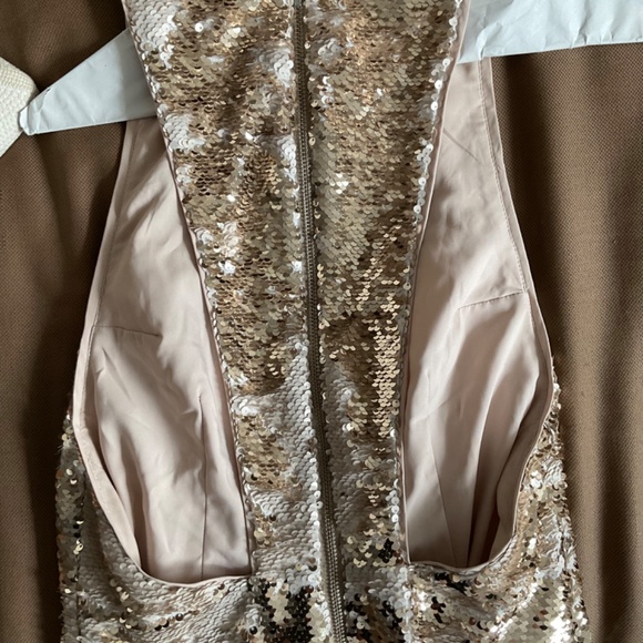 Misha Gold Sequin Dress - Picture 4 of 5